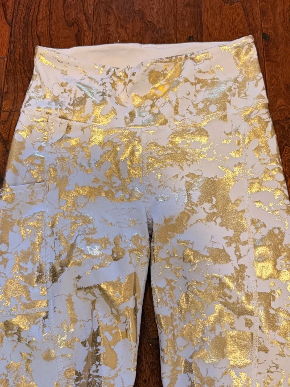Lilly Pulitzer Luxletic Weekender Leggings in Shoreline Foil S